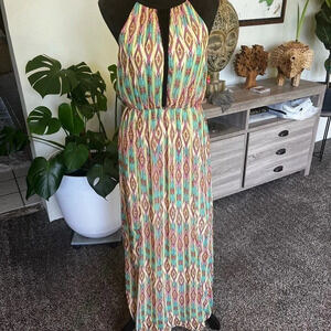 Stitch Between maxi dress